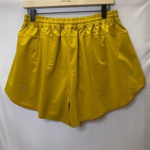 Lululemon Always Airy Run Short Size 12